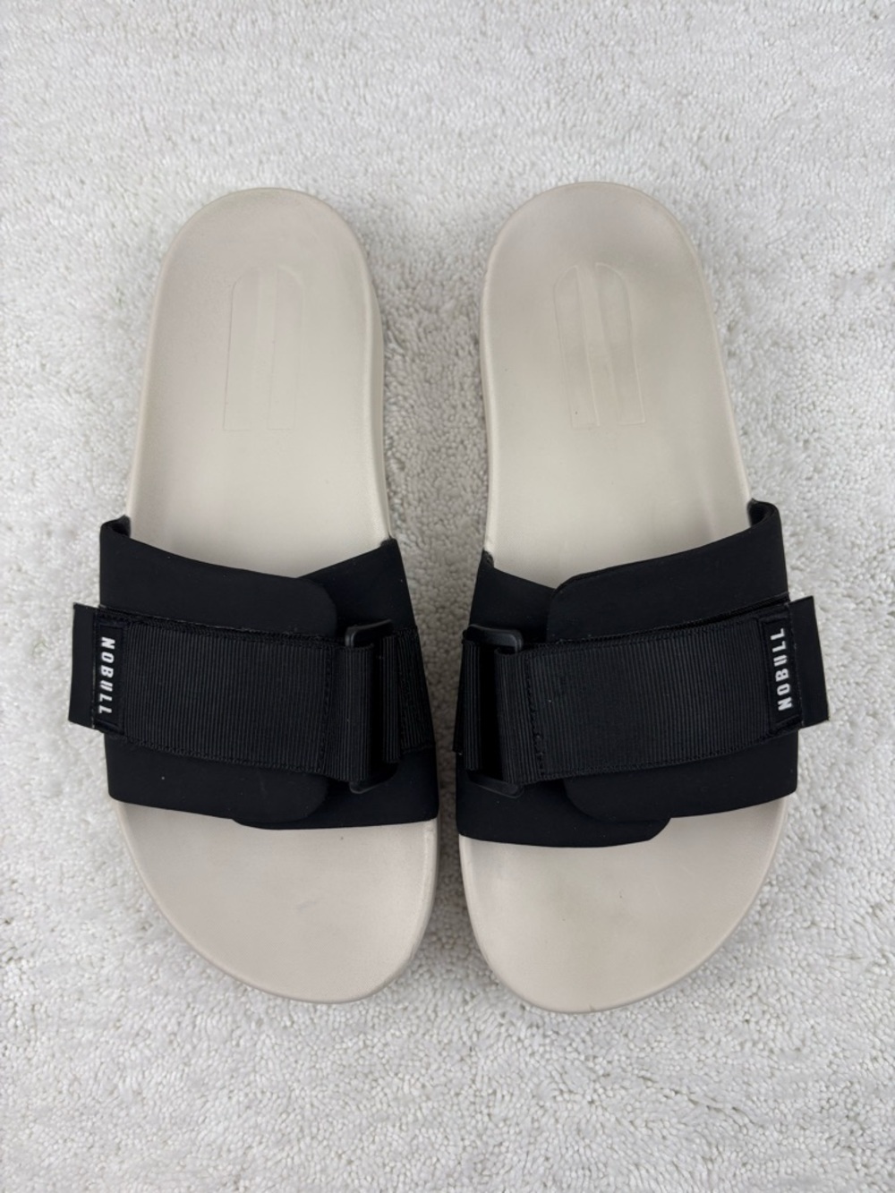 NOBULL Unisex Adjustable Slides-White and Black Colorway